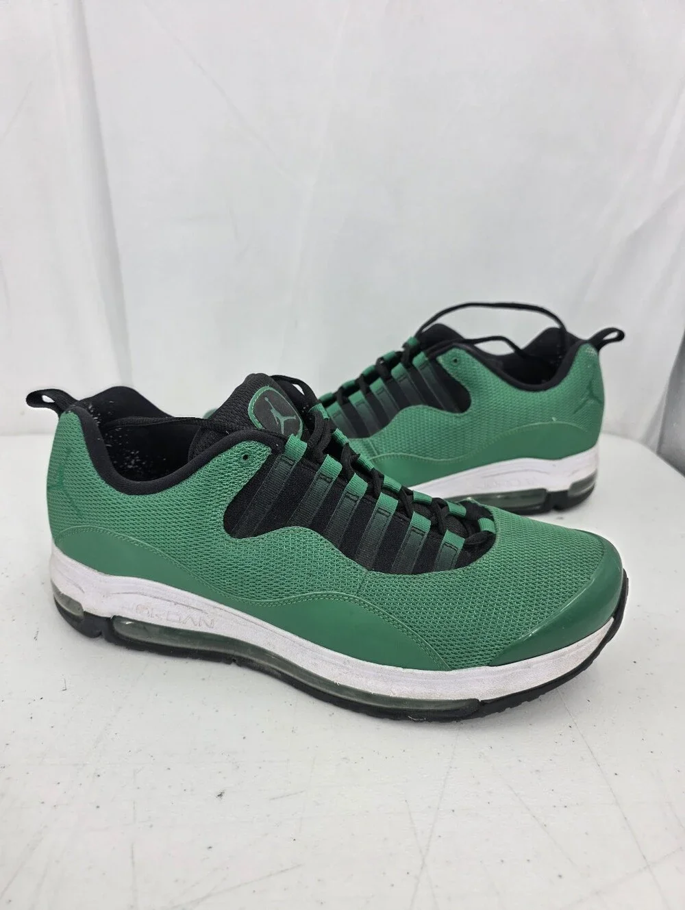 Jordan CMFT Air Max 10 Kelly Green Black 442087-301 Men's Size 12 No Box.